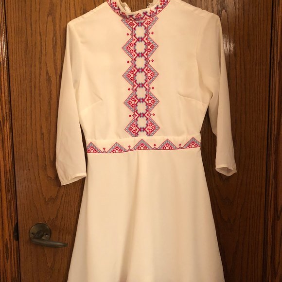 Ethnic pattern summer dress - Picture 1 of 8